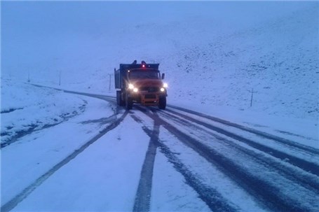 ممنوعیت صدور بارنامه برای کامیون‌ها تا ۴۸ ساعت/ بارش برف تا ۴۰ سانتی متر در محور‌های برف گیر