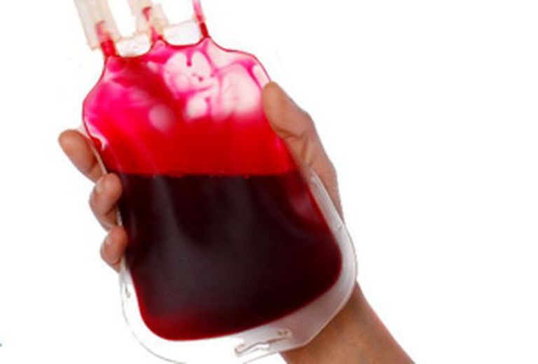 هنرمندان گیلان برای طراحی تندیس ۱۴۰۰ سفیر اهدای خون دعوت شدند