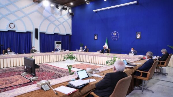در جلسه هیات دولت به ریاست روحانی؛ میزان افزایش ضریب حقوق کارمندان و بازنشستگان در سال ۱۴۰۰ تعیین شد