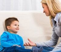 چطور کودک حرف گوشکن داشته باشید؟