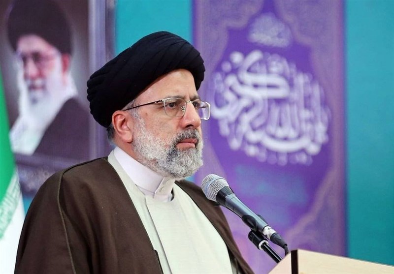 هشتمین رییس‌جمهوری ایران با حکم رهبر انقلاب تنفیذ شد