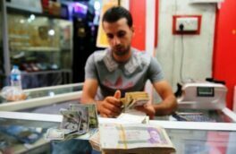 سرگردانی دلار در دوراهی سیاست و اقتصاد پیشبینی قیمت دلار در روز چهارشنبه ۵ آبان