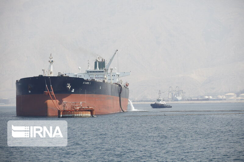 عضو کمیسیون انرژی مجلس شورای اسلامی: صادرات نفت ایران به آرامی در حال افزایش است