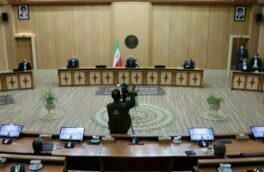 ستاندار در جلسه ستاد مدیریت و مقابله با کرونا گیلان بیان داشت؛ مشارکت اثربخش نخبگان در جهت اقناع افکار عمومی برای ترغیب مردم به واکسیناسیون/ کاهش ابتلا به بیماری با رعایت جدی توصیههای بهداشتی/ تزریق دُز دوم واکسن در گیلان، با شتاب بیشتری پیگیری شود