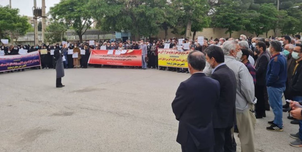 تجمع اعتراضی معلمان و بازداشت تعدادی از آنها