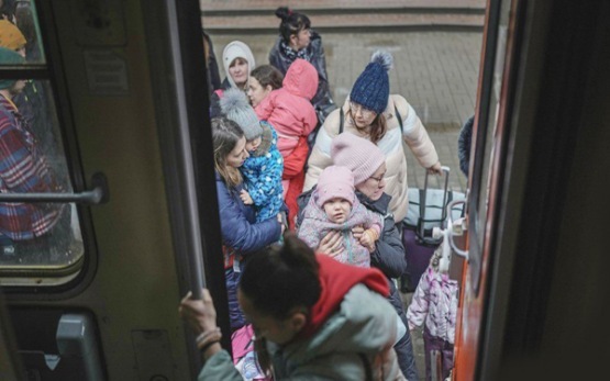 اکونومیست بررسی کرد چگونه جنگ اوکراین بافت جمعیتی اروپا را تغییر خواهد داد؟