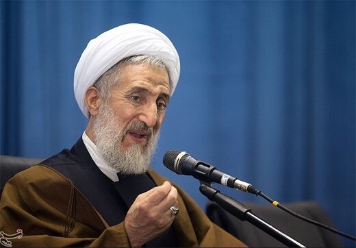 امام جمعه موقت تهران : رئیسی به من گفت، الان جایی می‌روم که بقیه می‌توانند یقه مرا بگیرند