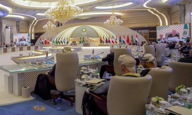 بیانیه جده؛ نام ایران و جزایر سه‌گانه آن از متن نهایی اتحادیه عرب حذف شد