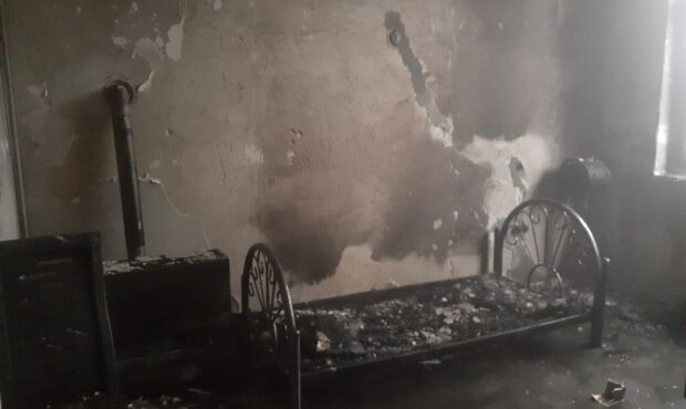 آتش سوزی خانه ویلایی در رشت به دلیل اتصالی سیم برق پنکه