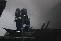 مهار آتش سوزی برنجکوبی در مبارک آباد پیربازار «رشت»