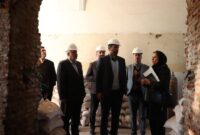 رحیم شوقی  از روند مرمت عمارت بلدیه بازدید به عمل آورد