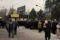 کیهان: تشکیل صف های طولانی برای تهیه گوشت تقصیر اصلاح طلبان است