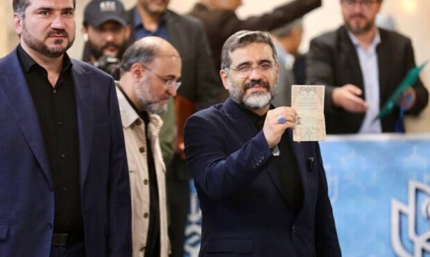 درگیر شدن مستقیم و غیرمستقیم « ۲۱ عضو دولتِ رئیسی» در انتخابات