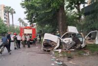 مرگ ۳ نفر در رشت بر اثر برخورد شدید خودرو با درخت