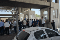 تجمع خانواده مفقودان حادثه بندر شهید رجایی