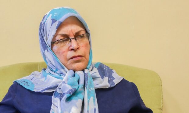 انتقاد رییس جبهه اصلاحات از مسئولین به خاطر «سیم کارت سفید»: اگر چند هفته با اینترنتی که مردم دارند زندگی کنید، دیگر هیچوقت به ذهنتان نمیرسد که محدودیت را بهصورت طبقاتی یا حق ویژه توزیع کنید انتقاد رییس جبهه اصلاحات از مسئولین به خاطر «سیم کارت سفید»: اگر چند هفته با اینترنتی که مردم دارند زندگی کنید، دیگر هیچوقت به ذهنتان نمیرسد که محدودیت را بهصورت طبقاتی یا حق ویژه توزیع کنید