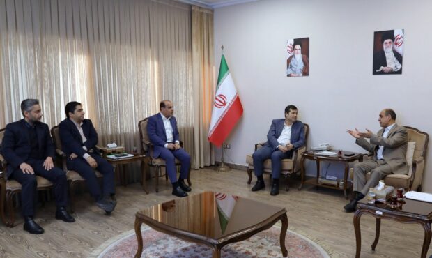 دیدار هادی حق شناس و احمد دنیامالی