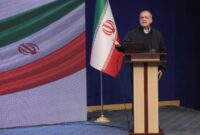 پزشکیان: در سیستم اداری ما گاهی کسی که خوب کار می‌کند، مجازات می‌شود، اما کسی که کم کاری دارد، حقوق دریافت می‌کند